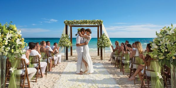 DRETU-WED-Beach-People2-1-CB DRETU-WED-Beach-People2-1-CB